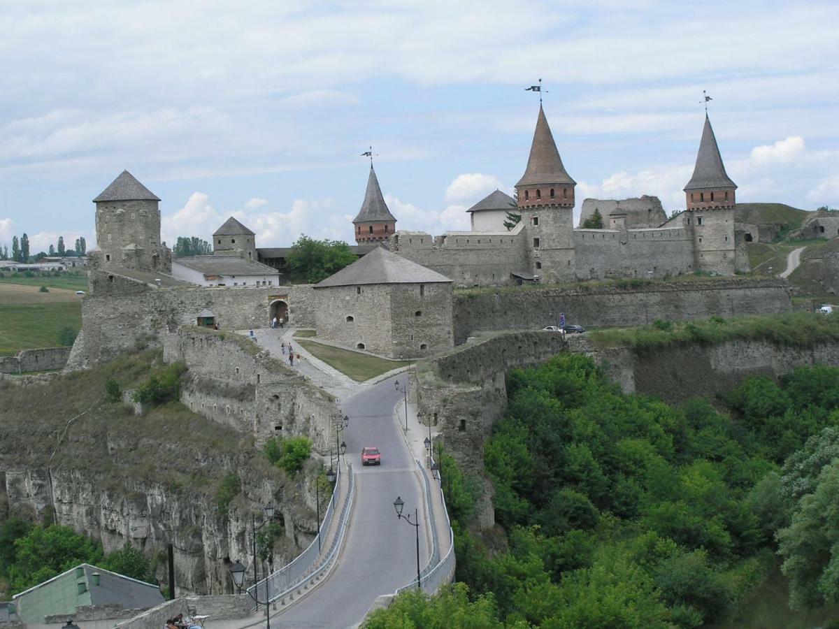 Апартаменты Вероника Kamianets-Podilskyi Εξωτερικό φωτογραφία